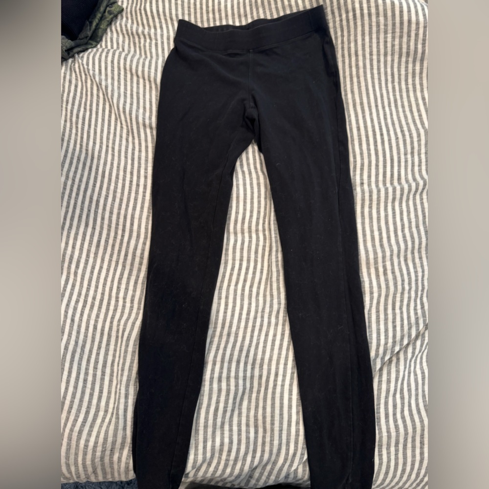 Black Leggings express size small